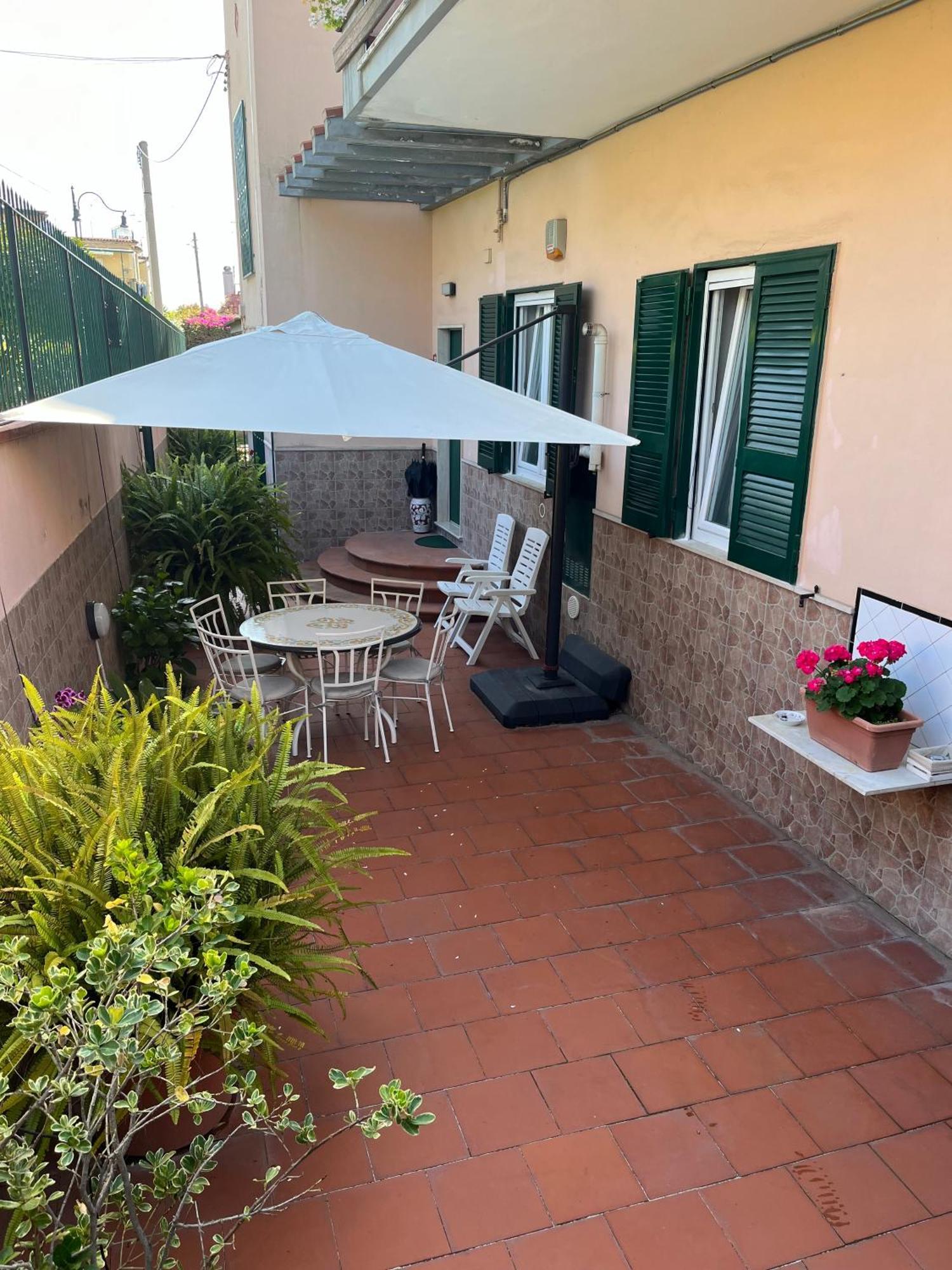 Casa Vacanze Il Gatto Rosso Trecase Luaran gambar